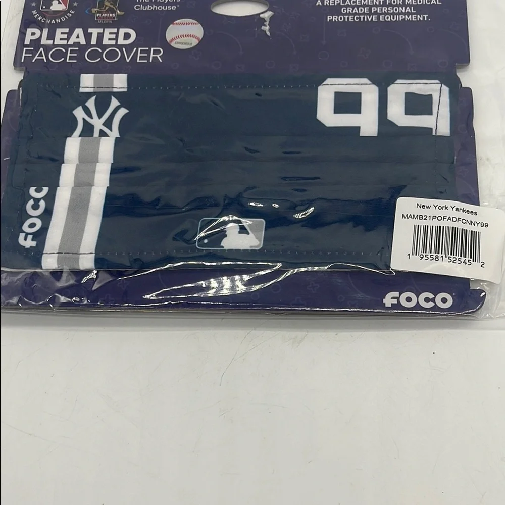 New York Yankees Pleated Face Cover